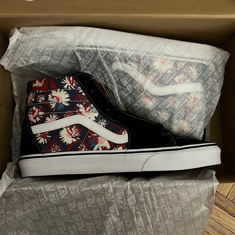 New in Box VANS